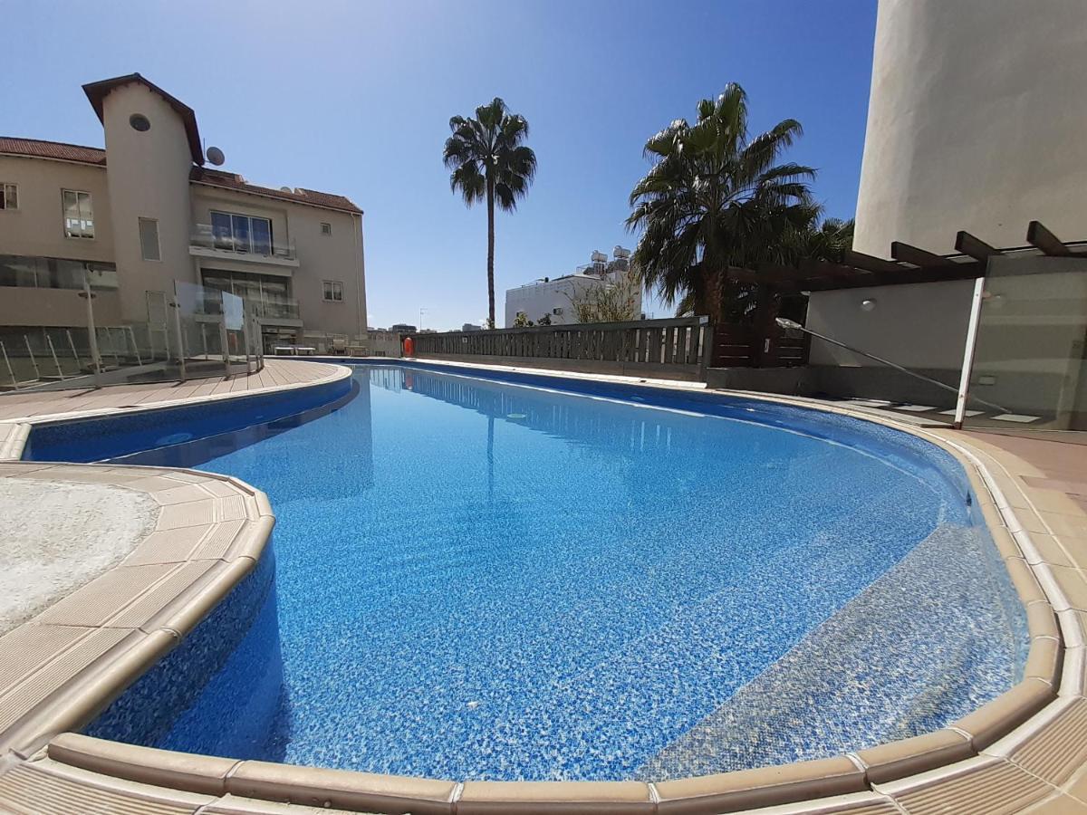 City Flats 2 Bedroom Apartment Larnaca Exterior photo